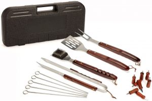 18 Piece Wooden Handle Grill Set